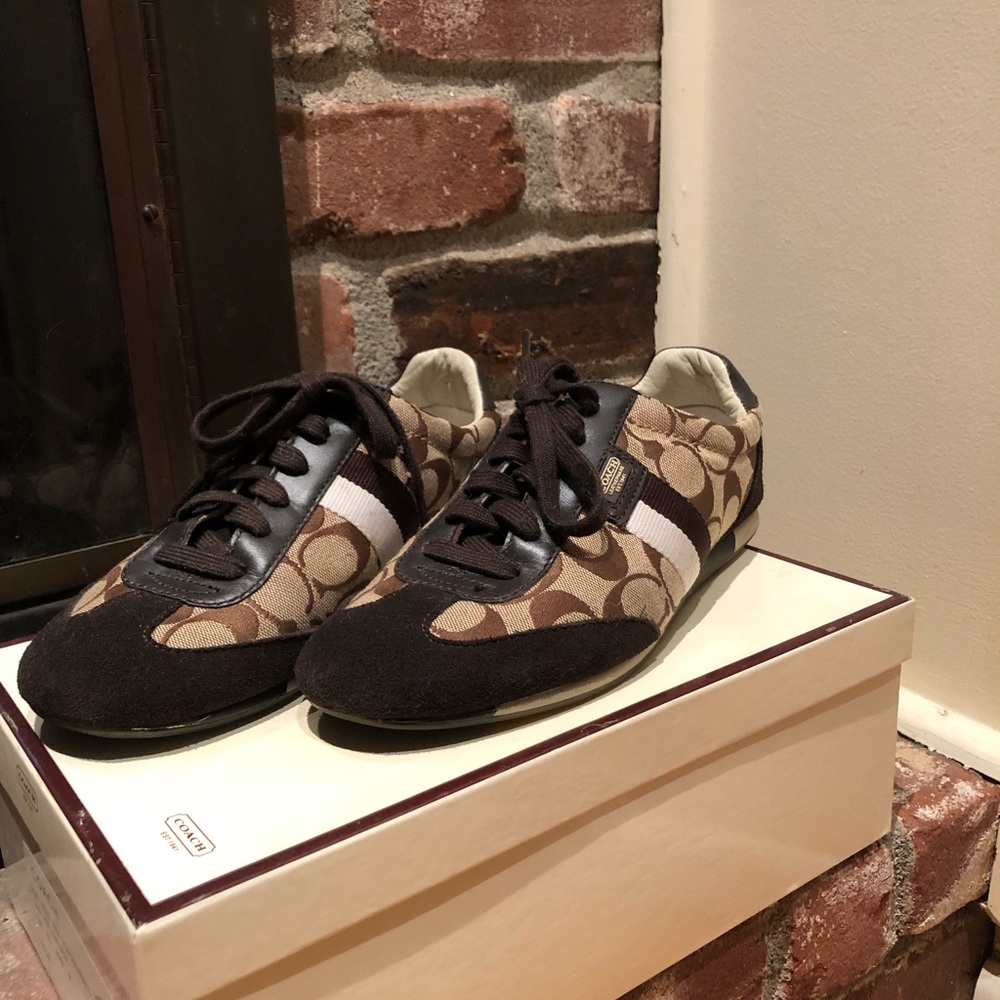 Coach Walking Shoes